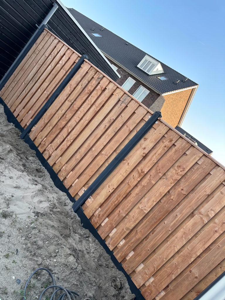 Schutting laten plaatsen